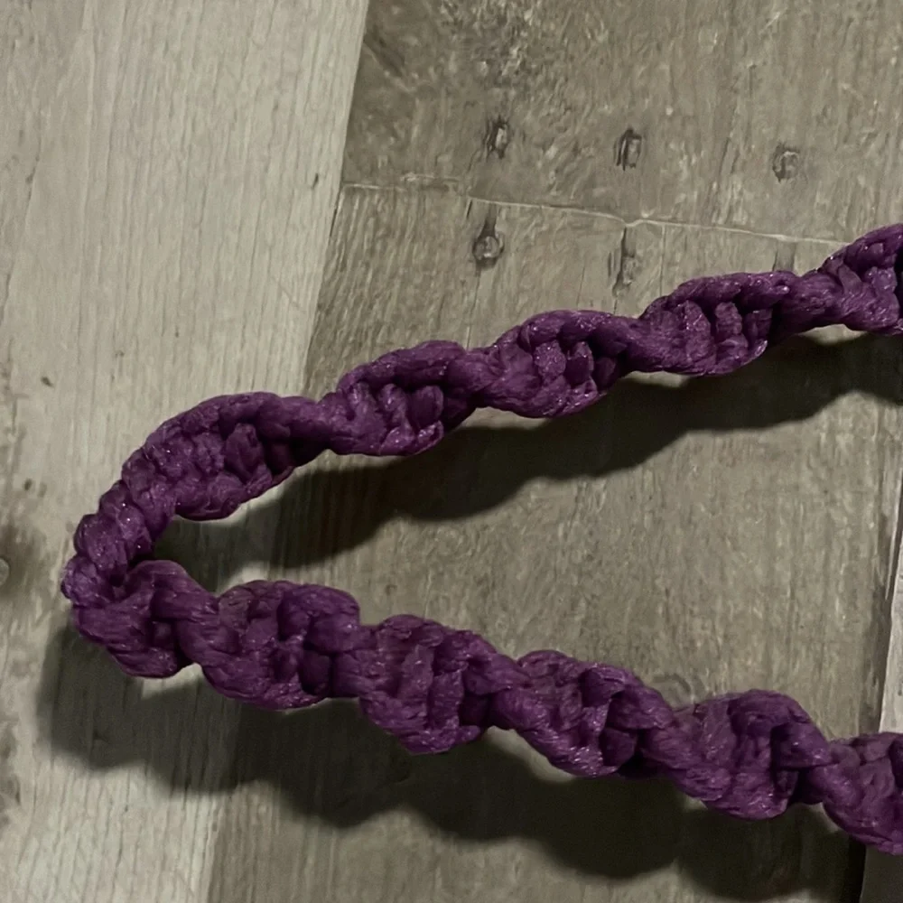 Yarn Wrapped Clothes Hangers (6)